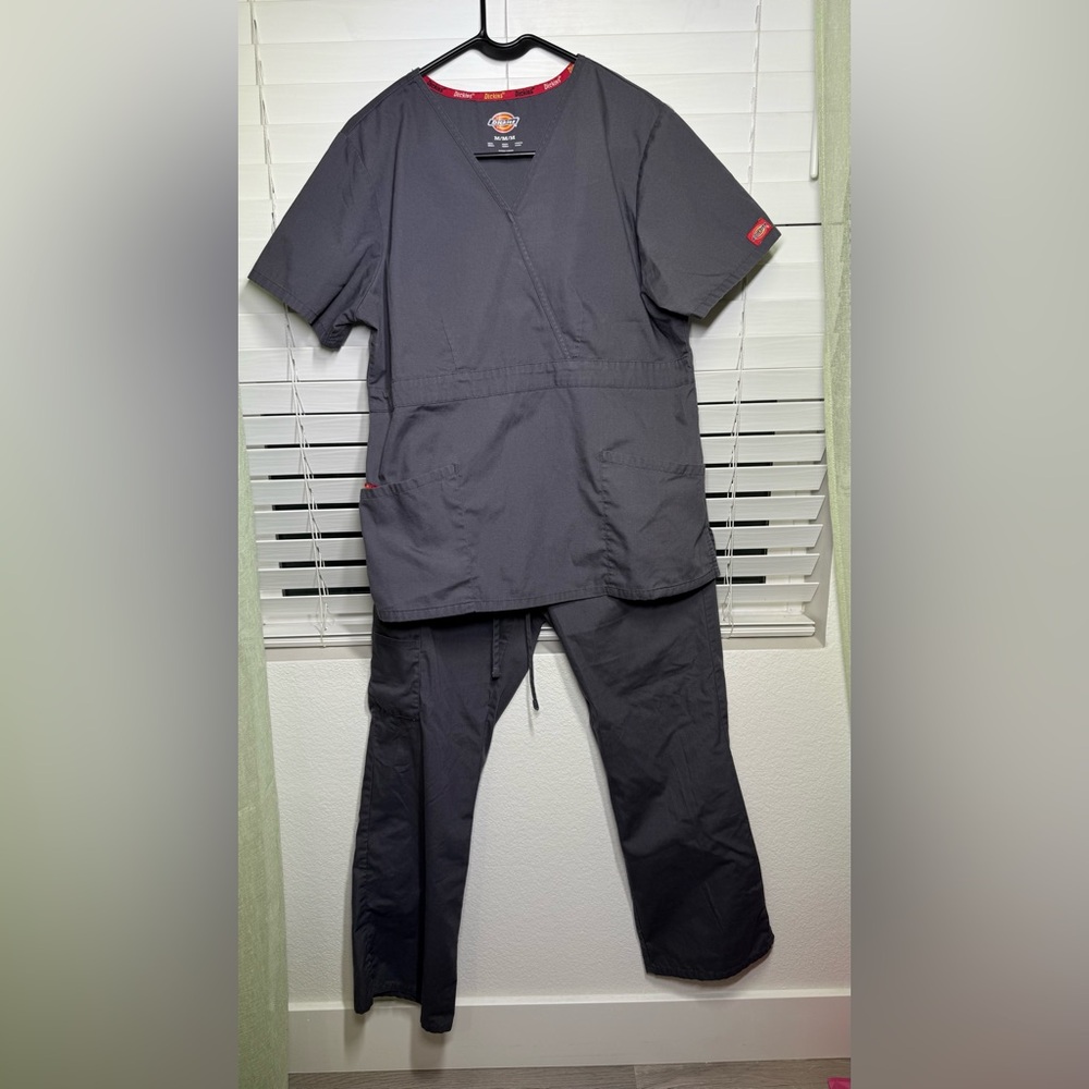 Dickies Scrub Set - Good Condition - Grey